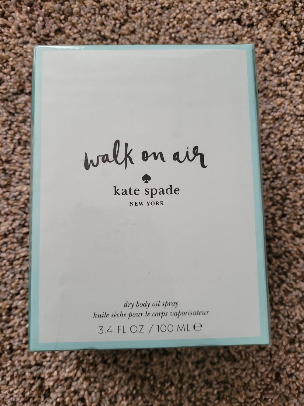 kate spade Walk on Air Dry Body Oil Spray - White & Light Aqua